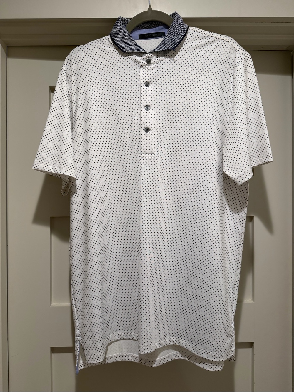 Greyson Golf Polo Men’s M White Navy Micro Dot Performance 4 Button